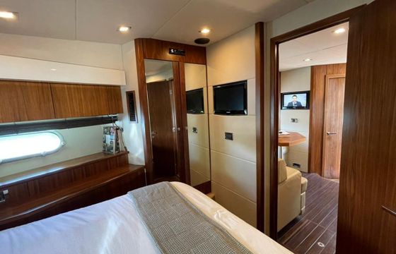 Sunseeker 64 Luxury Yacht in Cancún