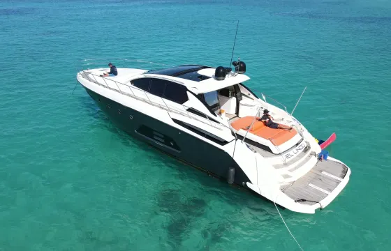 60' AZIMUT YACHT in Fajardo