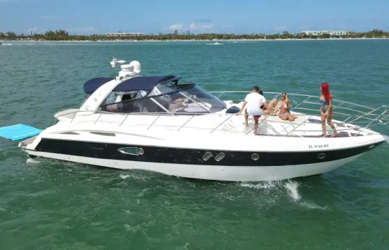 50' CRANCHI Yacht Charter in MIAMI! $200 OFF MON-FRI🌊