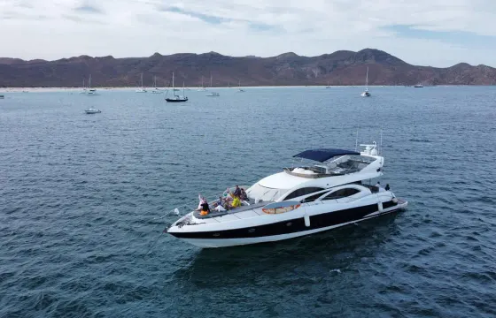 75’ Sunseeker Yacht in La Paz. Visit Espiritu Santo or Balandra