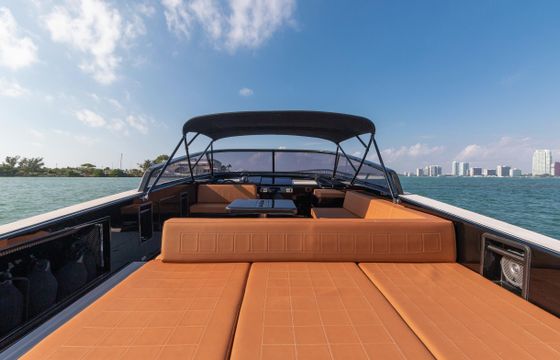 VanDutch: Baddest Boat in Miami