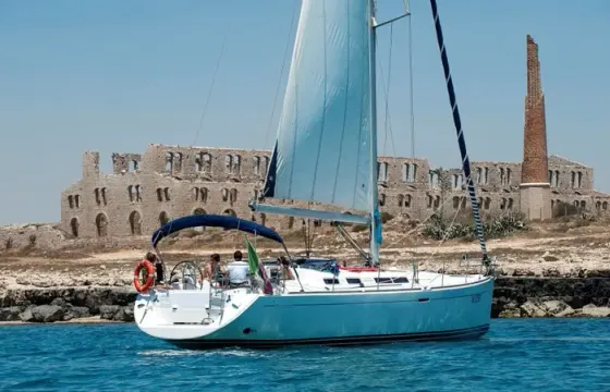 Dufour 455 Grand Large Charter in Marina di Ragusa