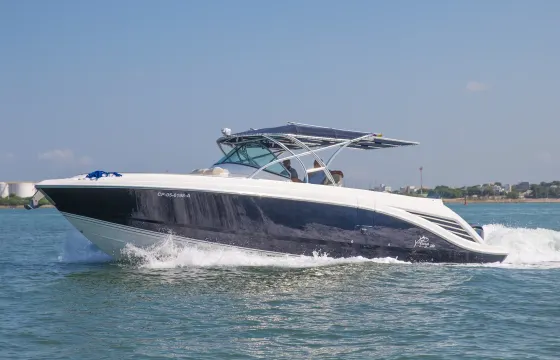 Speed Yacht Tuna 38ft - Island hopping in style