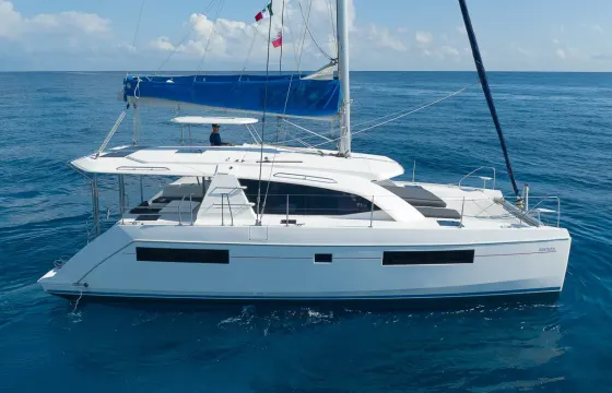40' Leopard Luxury Catamaran All-Inclusive Charter in Riviera Maya.