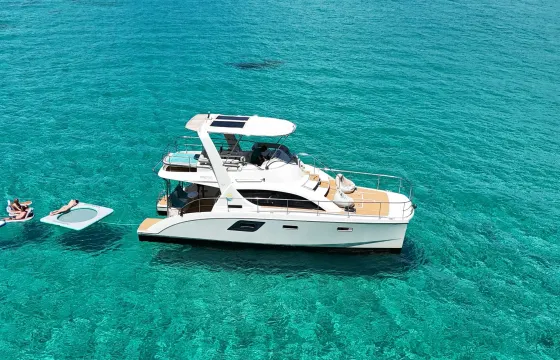 Private Powercat 40 from and to Anguilla