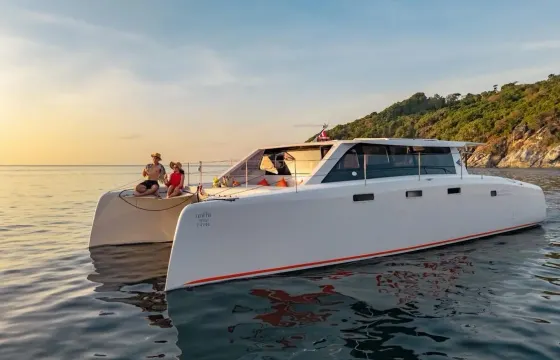 Stealth 42 Power Catamaran | Fast Day Charters to Phi Phi, Phang Nga Bay & Racha