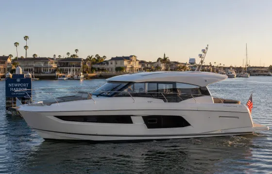 Luxury Prestige 46 Yacht Charter in Newport Harbor for 12 Guests