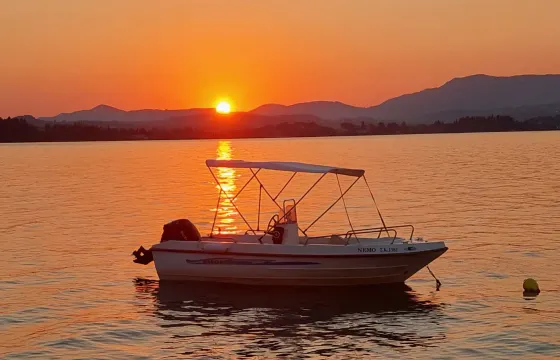 Asso 4.85 Powerboat with 25hp Suzuki Outboard Motor