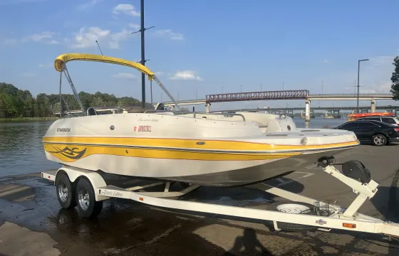 Stardeck Aurora Sport Deck Boat