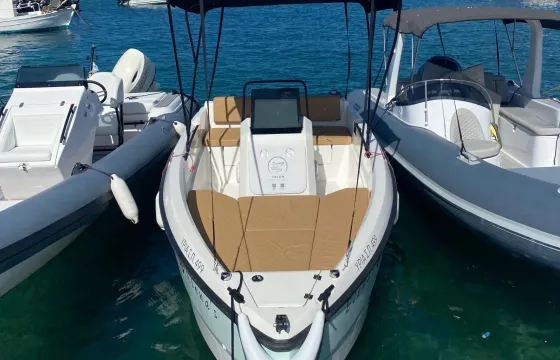 Yria - 16ft Compass Private Boat Rental in Paros - License Free