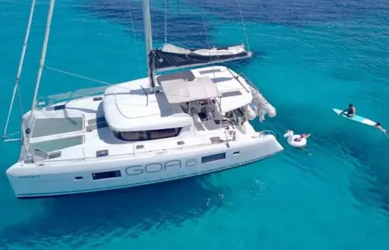 42' Lagoon Catamaran | Open Bar + Water Toys | Up to 20 Guests