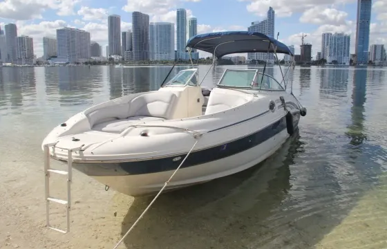 Enjoy 5 Identical 26' Sea Ray Sundeck In Miami! (Huge Weekday Discounts)