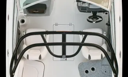 Fun 27' Chaparral Sunesta Boat Rental in Chicago: Skyline Views on Lake Michigan