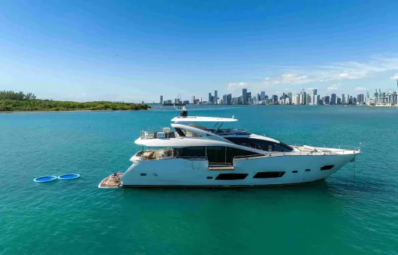 96’ Sunseeker Yacht for 12 Guests for Rent in Miami