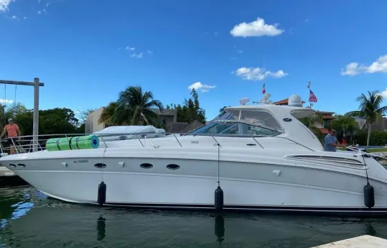 Sea Ray Sundancer 56' Yacht Rental in Tulum