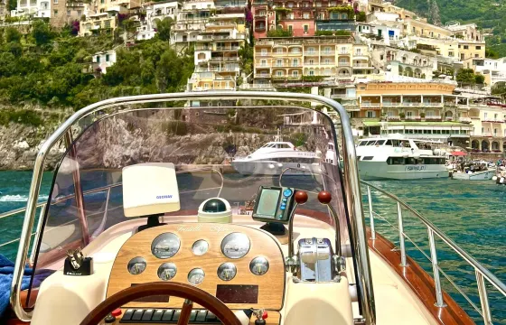 4-hour private boat tour of the Amalfi Coast
