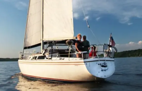 Sail the Hudson River in Kingston