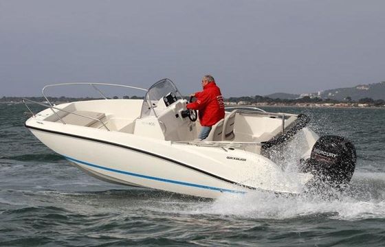 21' Deck Boat Rental for 7 people in Trogir, Croatia