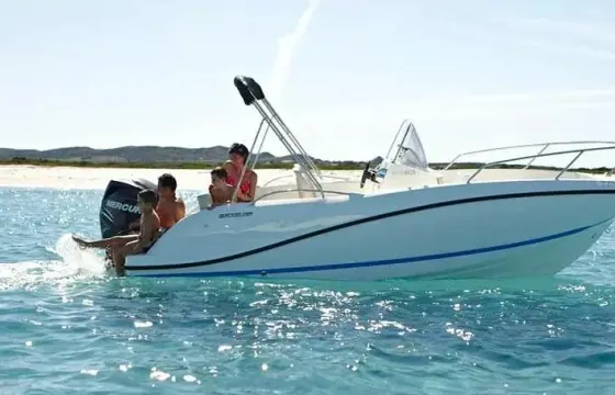 21' Deck Boat Rental for 7 people in Trogir, Croatia