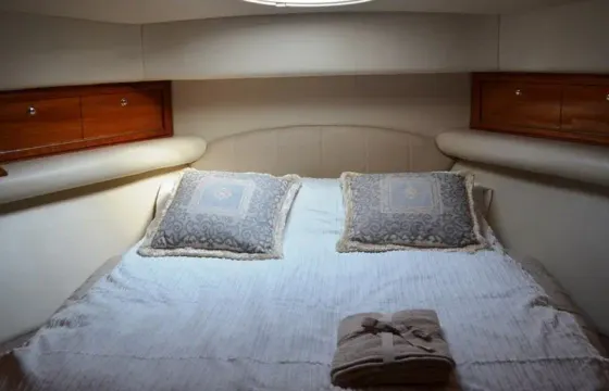 Charter 47' Riviera Flybridge Motor Yacht In Dubai, UAE