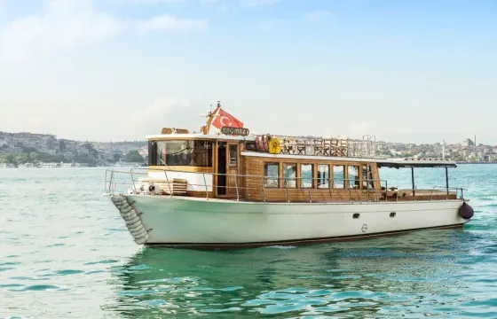Charter the Trawler in İstanbul, İstanbul for 25 person!