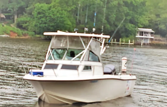 Cuddy Cabin/Walk Around bareboat fishing charter in Annapolis