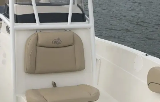 Nauticstar 231 Hybrid Center Console Boat Rental in Bradenton or Sarasota