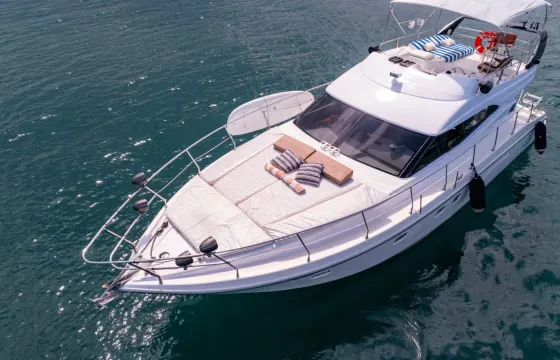 Beautiful Azimut 46 Yacht in Puerto Vallarta
