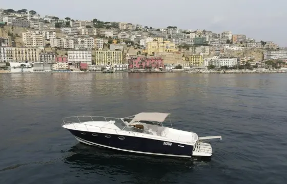 Private Luxury Motor Yacht for Charter Adventure in Napoli
