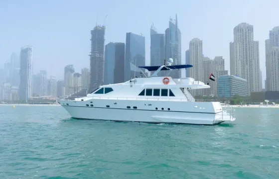 Spacious & Luxury 76ft Yacht in Dubai