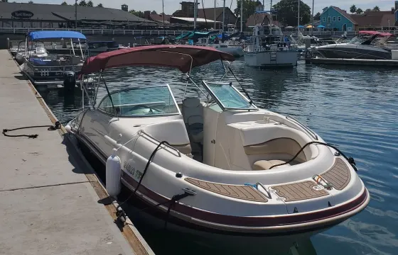 2002 Tahoe 254 Deckboat out of Long Beach marina