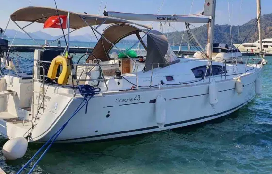 Charter Beneteau Oceanis 55 Cruising Monohull in Marmaris