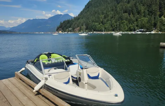 Bayliner 175 BR w/ Water Toys *Free Dropoff into Cultas Lake*