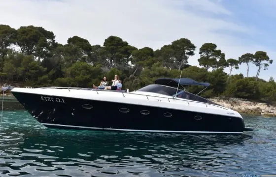 43ft MIG Motor Yacht Rental boarding in Antibes, Cannes, St Tropez or Monaco