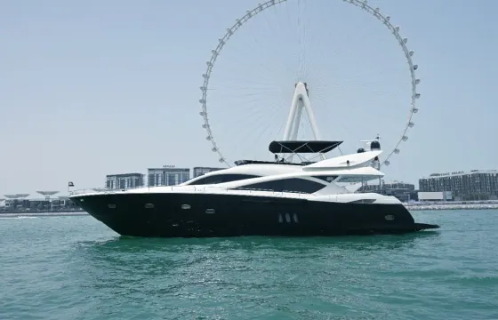 Luxurious 90ft VIP Yacht for Rent In Dubai!