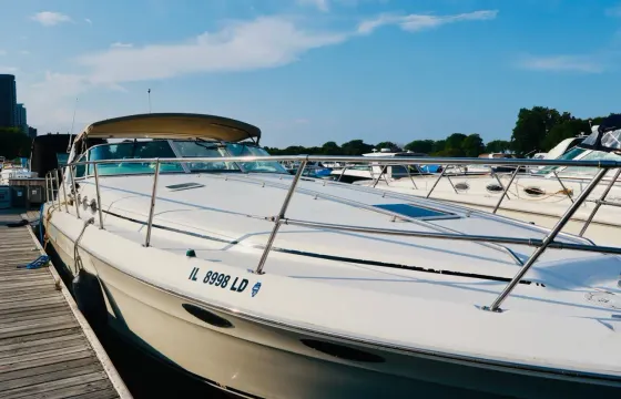 42' Sea Ray Sundancer Luxury Motor Yacht - Great For Outings! Diversey Harbor