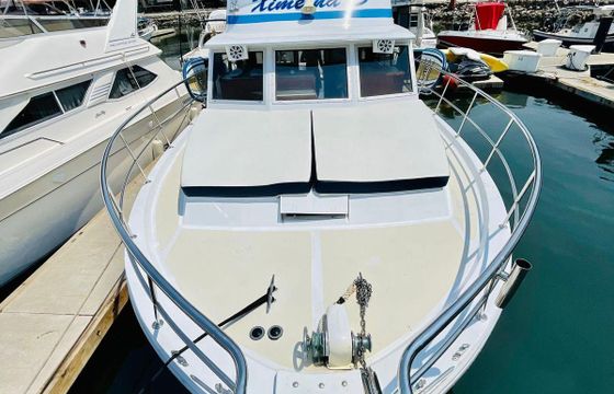 Lovely Uniflite 42 power boat in Puerto Vallarta