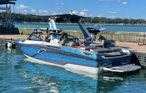 Surf and Cruise Lake Austin Aboard a 2024 Centurion Ri245 Wakesurf Boat