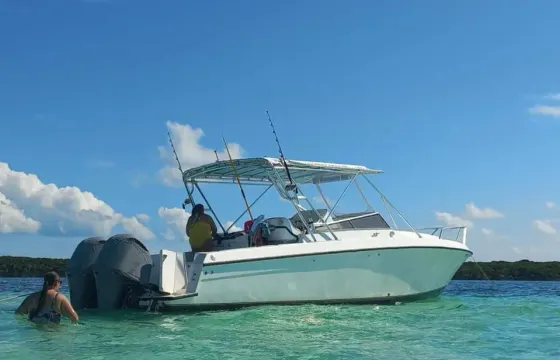 35ft Contender Express, Spanish Wells Charter from Nassau, Bahamas.