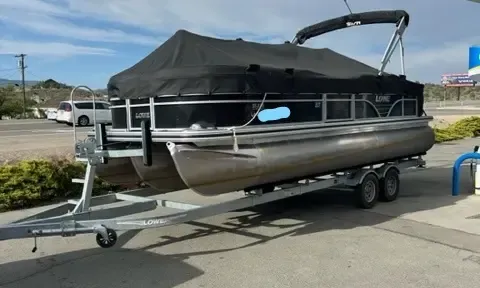 New Tri-toon 250hp for 10 people/Family fun