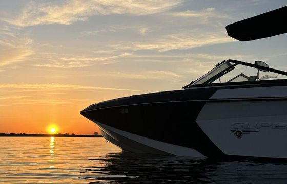 Wake, Surf, Relax – Premium G25 Boat Rental w/ Captain