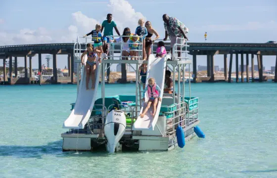 Amazing Double Decker Pontoon experience - Fuel included