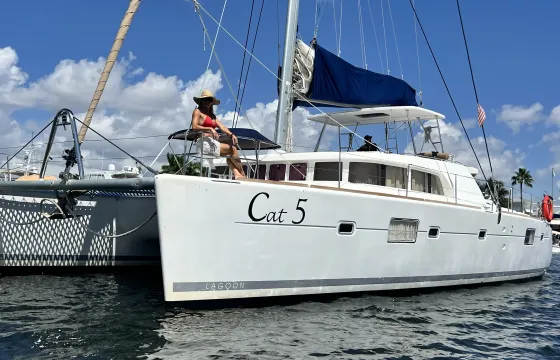 Massive Luxury 51ft Lagoon Catamaran In Fort Lauderdale