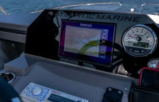 Rent Atlantic Marine 670 Powerboat with 200 Hp Honda Engine in Trogir - 10 People Capacity - With Skipper Available!!
