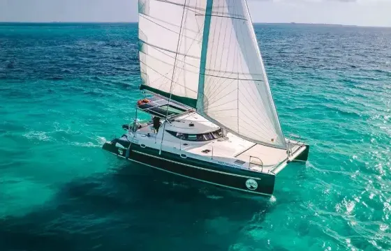 Private 37ft Catamaran Charter in Cancún for up to 25 Guests