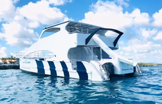DOLLY-🎉Best 2025 Awards 🎉PRIVATE (LUXURY BOAT🥇THE PRINCE OF THE BEACH)