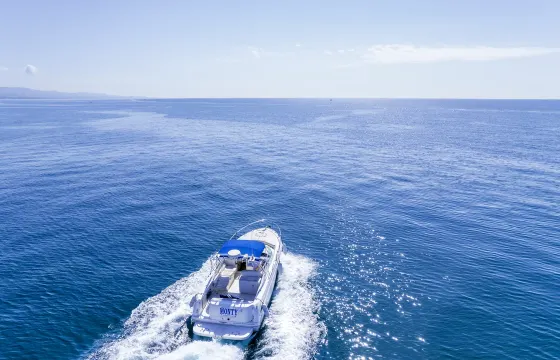 Sea Ray Amberjack 290 Yacht Rental in Marbella, Spain