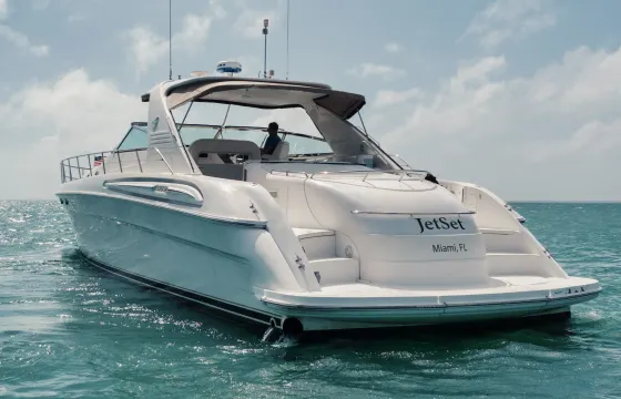 Huge 60 foot Sea Ray in (Coconut Grove) Miami, Florida