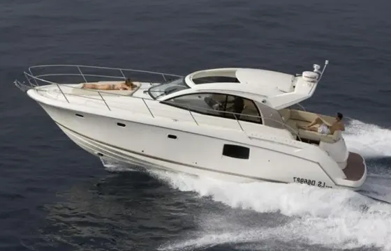 39ft Prestige 390S Motor Yacht Rental in Côte d'Azur, France 💎