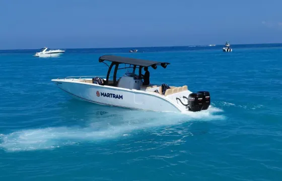 Luxury 34ft Speedboat for 15 Guests | Cartagena & Rosario Islands Experience